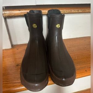 LaCrosse Women’s Brown Chelsea Rain & Snow Boots Waterproof Durable size 8